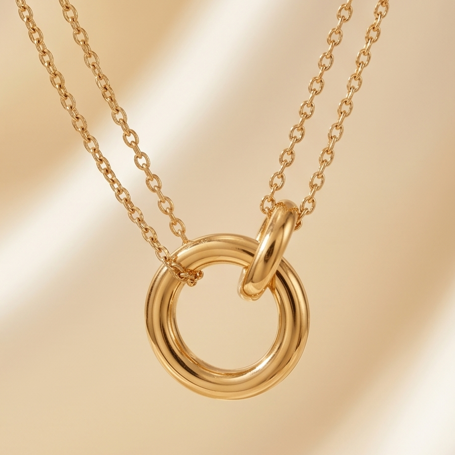 Collier anneaux entrelacés