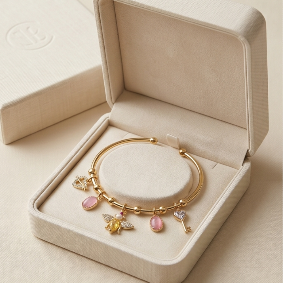 Jonc ouvert avec charms