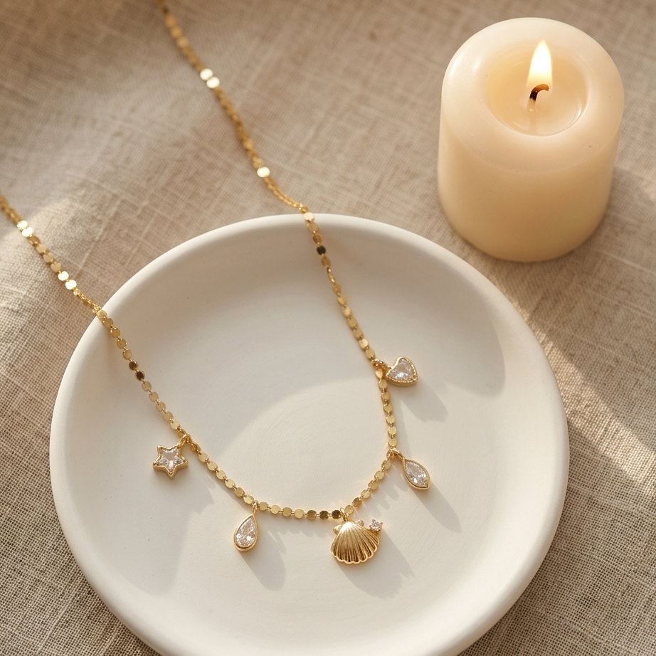 Collier brillant à charms